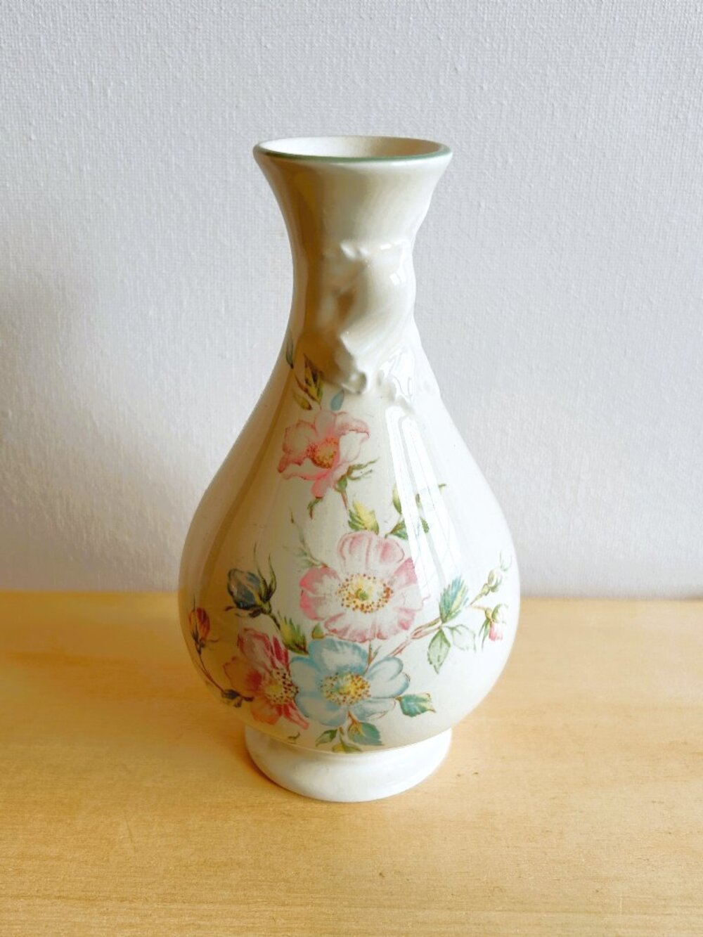Country Diary of an Edwardian Lady Small Vintage Vase